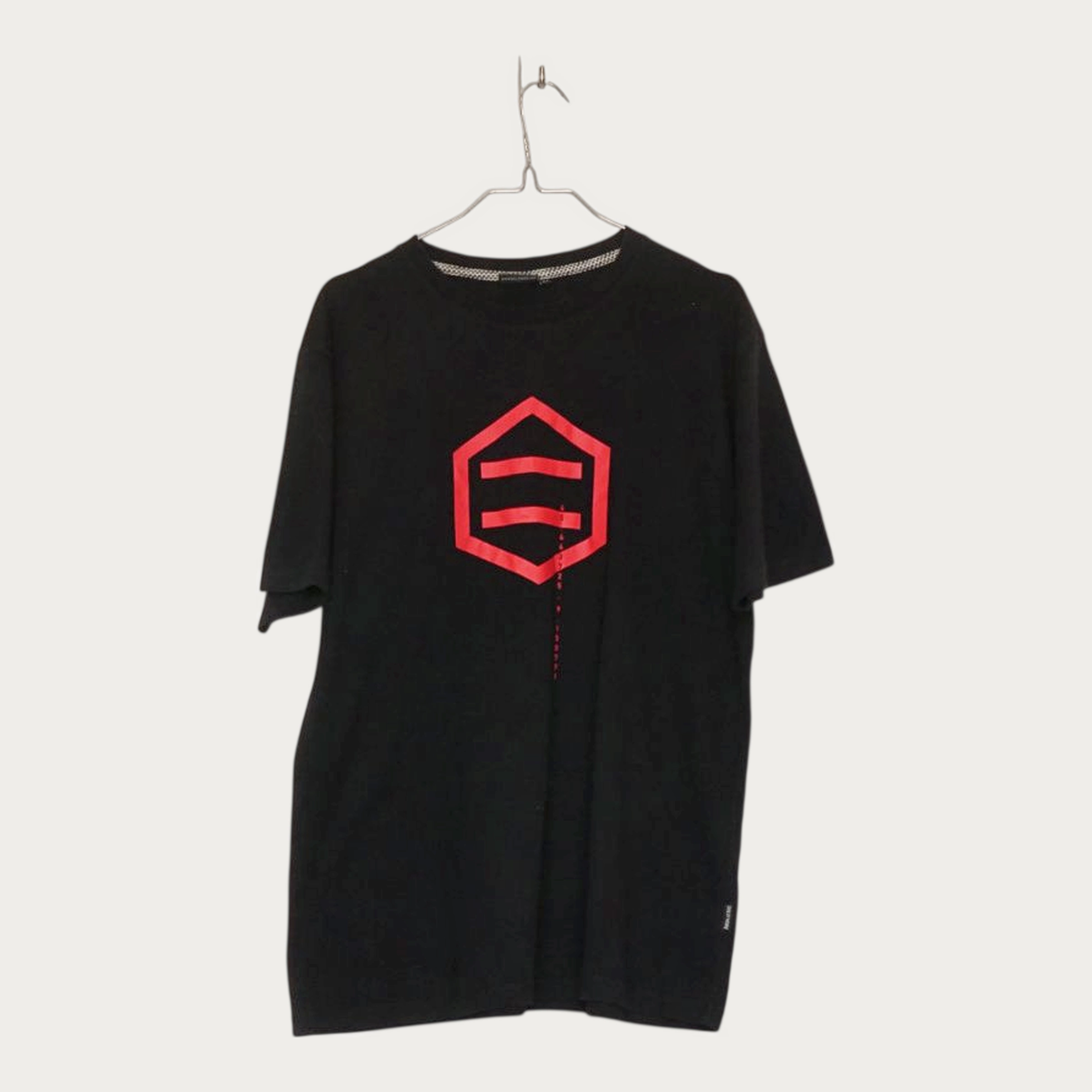 T-shirt dolly noire